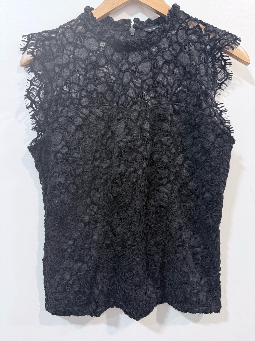 White House Black Market Black Floral Lace Mock Neck Sleeveless Top Size 6